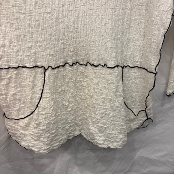 Noblu Textured Knit Oversized Tunic Top Cream Black Trim Long Sleeve Womens XS - Picture 4 of 8